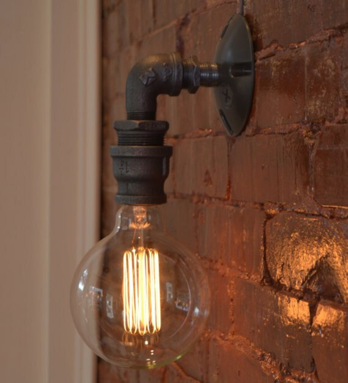 wall scone light